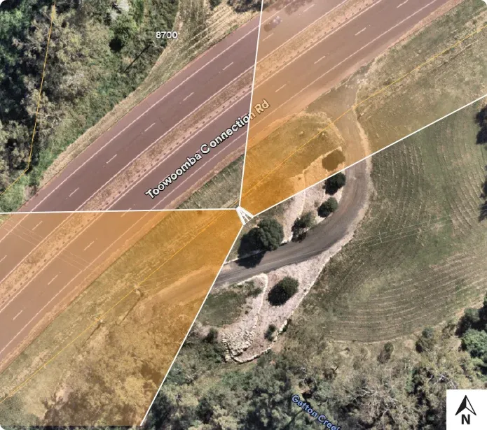 Range Gateway Billboard location on the Toowoomba Range overlooking major highway traffic.